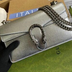 Gucci Silver Shoulder Bag with Chain